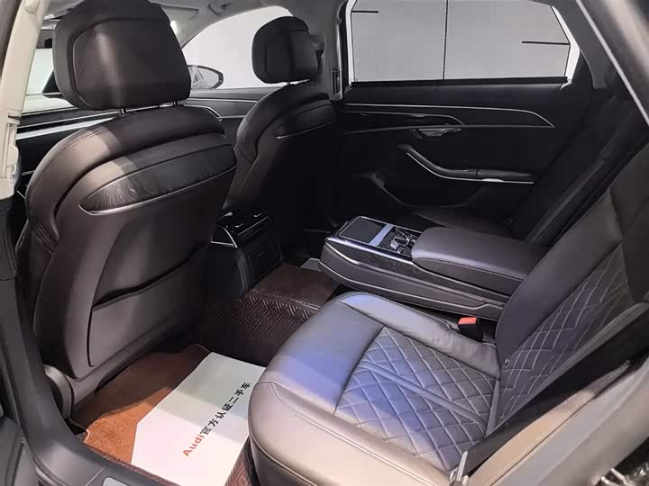 Audi A8 2023 A 8 L 50 TFSI quattro — фото 5