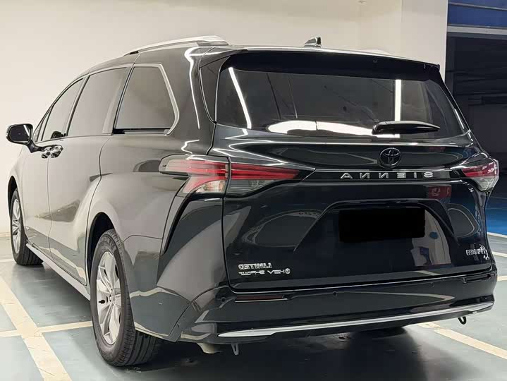 Toyota SIENNA 2024 2.5 LHybrid 4 WD — фото 9