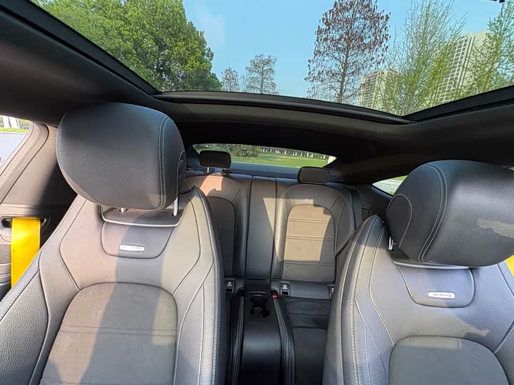 Mercedes-Benz C-Class 2019 AMG C 63 — фото 17