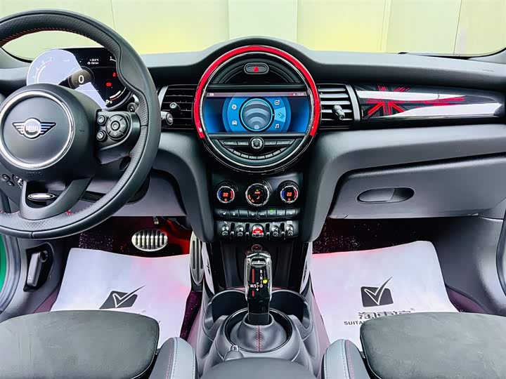 MINI Hatch — фото 12