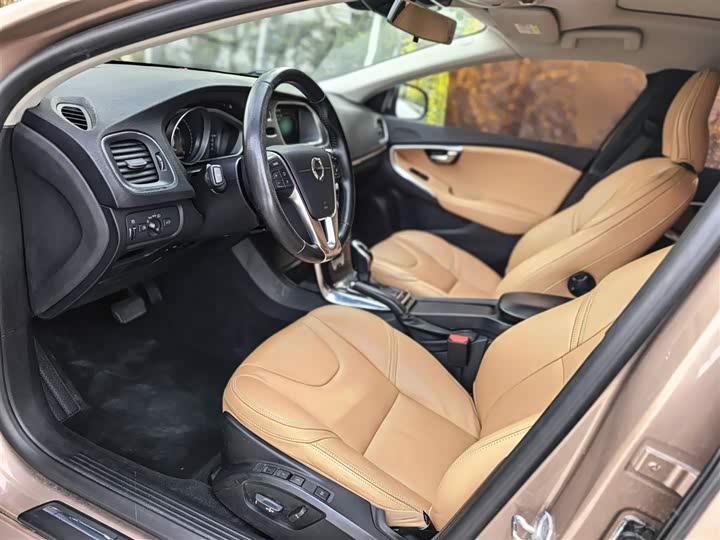 Volvo V40 2017 T 3 — фото 10
