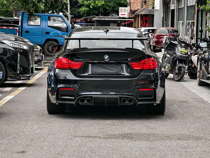 BMW M4 2017 M 4 — фото 11