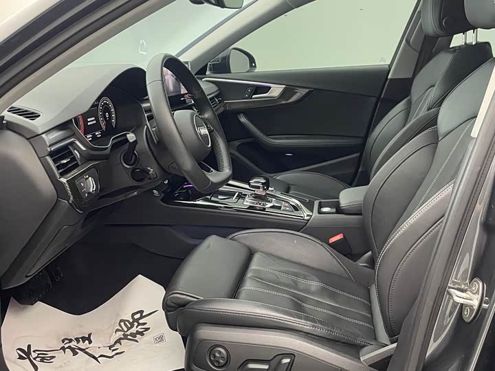 Audi A4L 2022 40 TFSI — фото 17