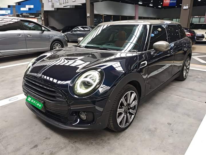 MINI Clubman — фото 1
