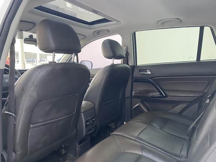 Trumpchi GS4 2017 235 T AT 2 WD — фото 15