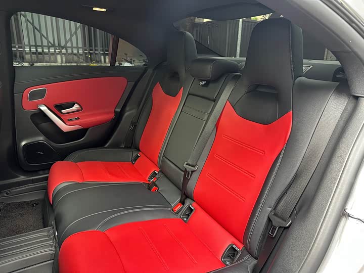 Mercedes-Benz CLA 2023 AMG CLA 45 4 MATIC+ — фото 12