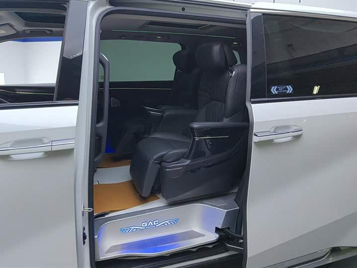 Trumpchi M8 2024 400 T — фото 11