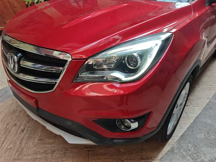 Changan CS35 2017 1.6 L MTLuxury — фото 24