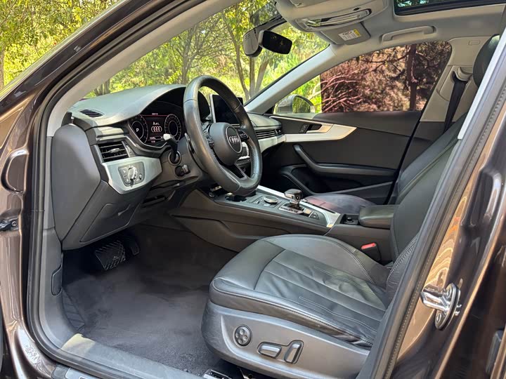Audi A4L 40 TFSI стиль V — фото 8