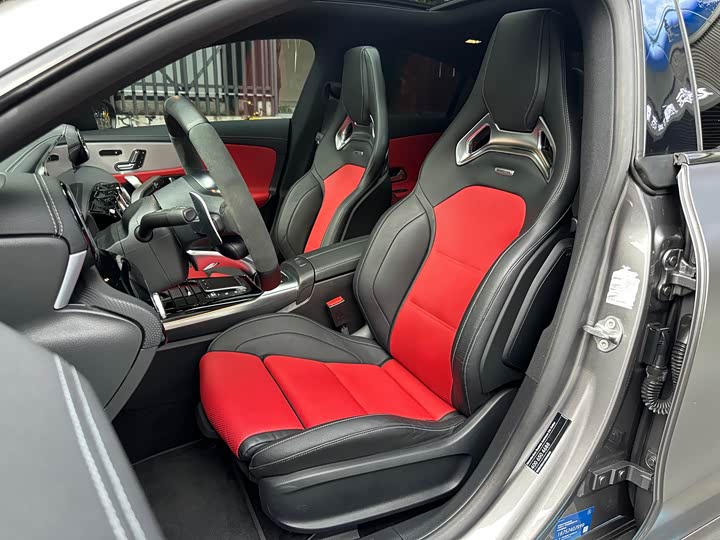 Mercedes-Benz CLA 2023 AMG CLA 45 4 MATIC+ — фото 6