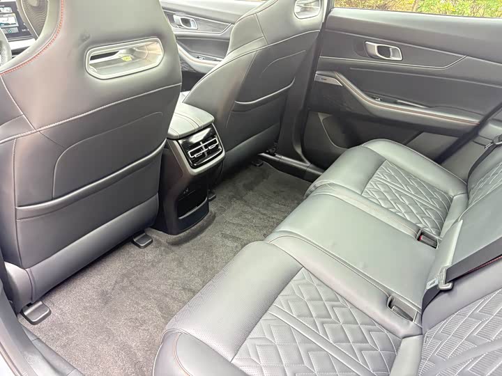 Changan UNI-K 2021 2.0 T Premium — фото 13