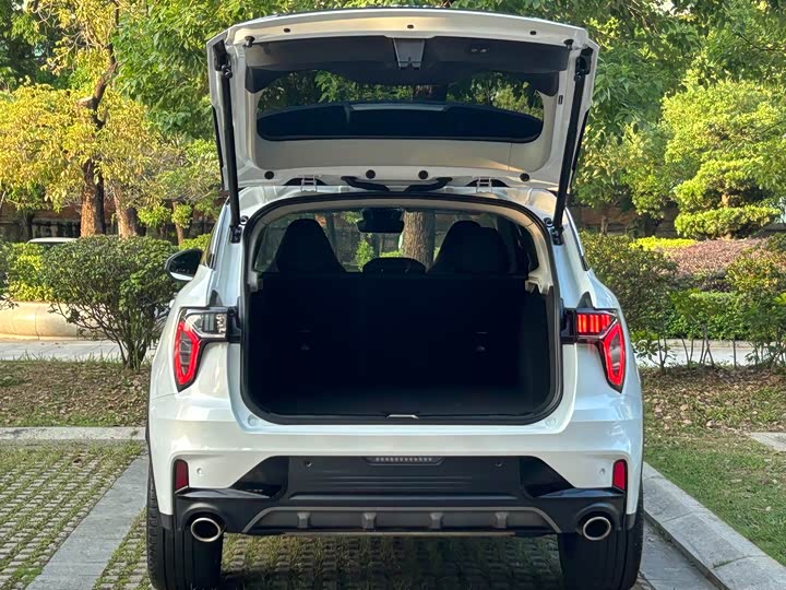 Lynk & Co 01 2021 2.0 TD 2 WD Pro — фото 22