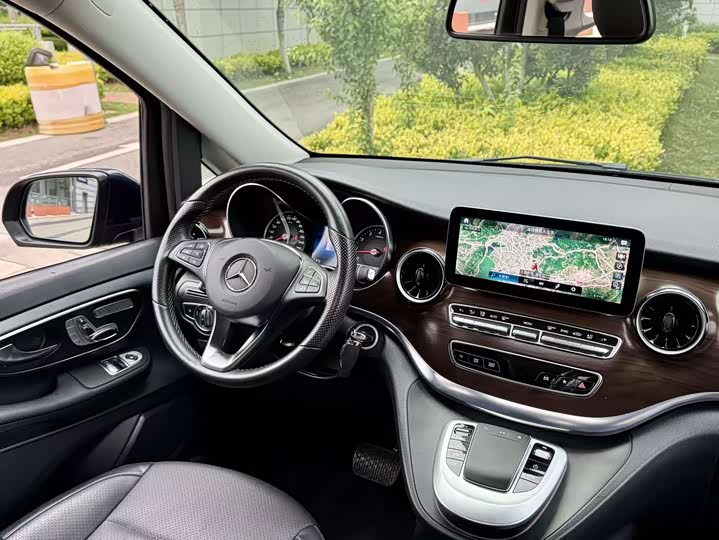 Mercedes-Benz V-Class 2021 V 260 — фото 13