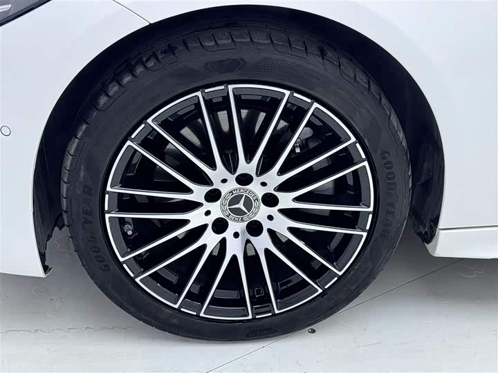 Mercedes-Benz C-Class 2023 C 260 L — фото 11