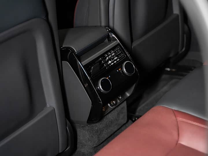 Land Rover Range Rover Sport — фото 17