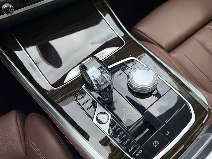 BMW X5 2020 x Drive 40i M — фото 18