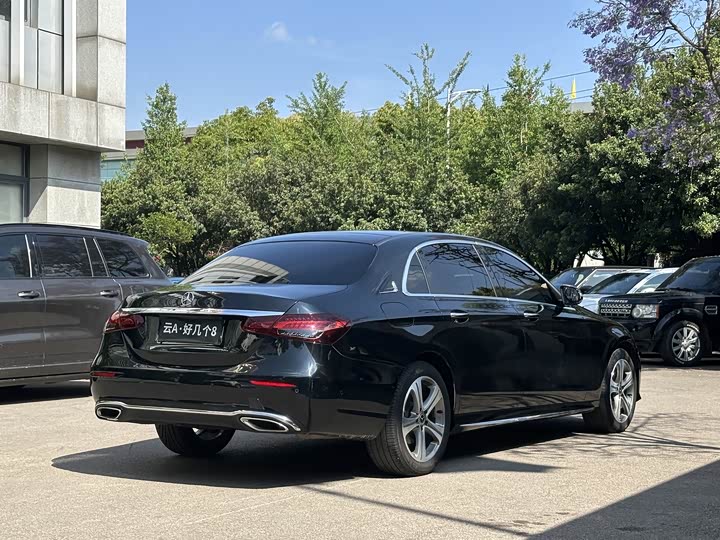 Mercedes-Benz E-Class 2018 E 200 L Sport — фото 8