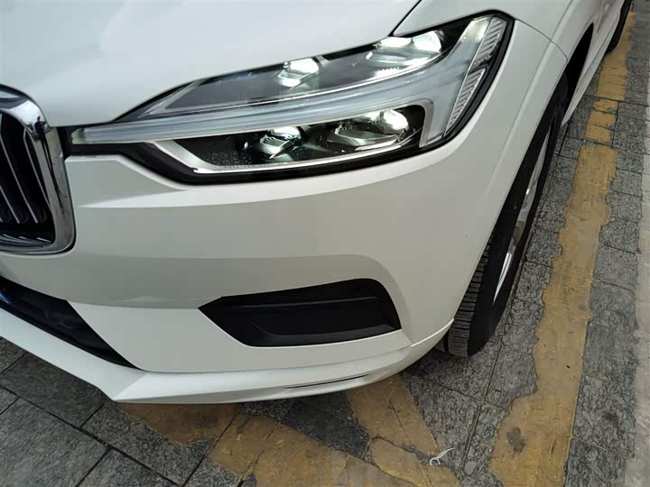 Volvo XC60 2019 T 5 4 WD VI — фото 3