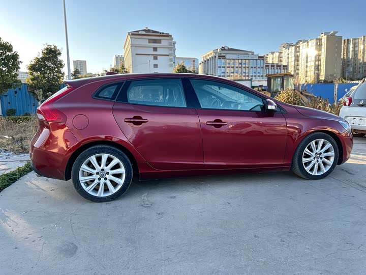 Volvo V40 2015 1.6 T — фото 10