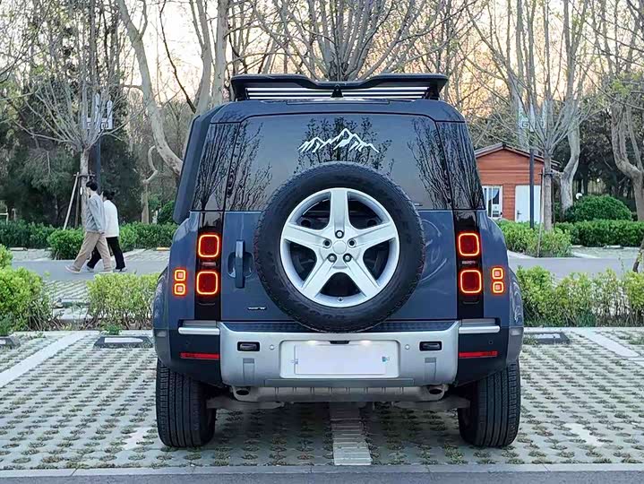Land Rover Defender — фото 12