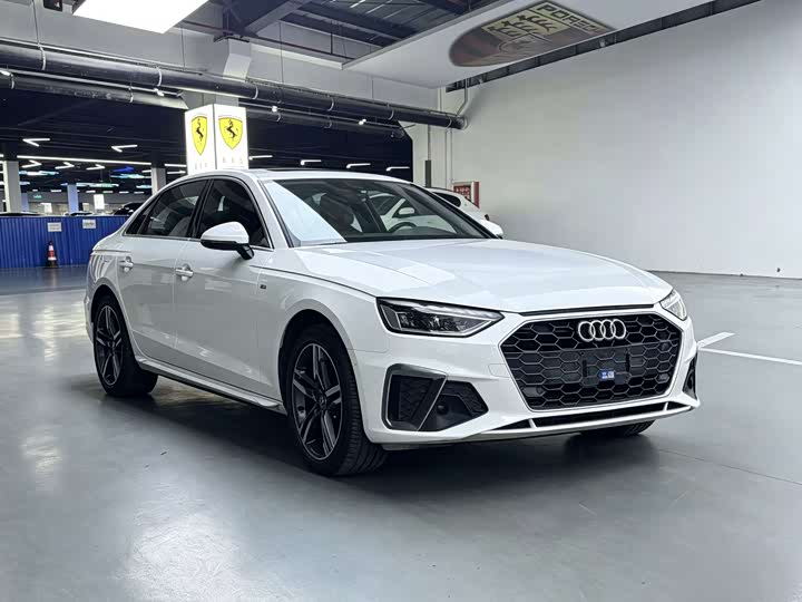 Audi A4L 2020 40 TFSI — фото 3