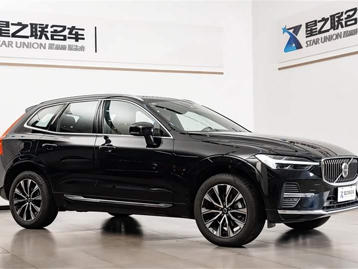 Volvo XC60 2025 B 5 4 WD — фото 6