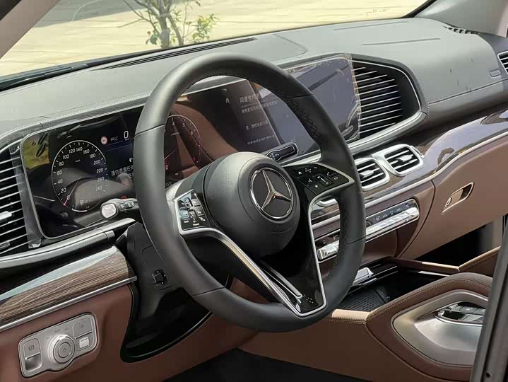 Mercedes-Benz GLE — фото 15