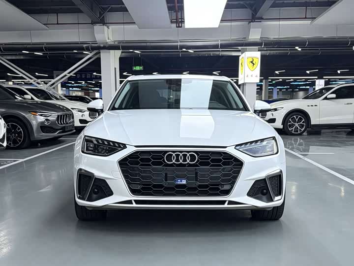 Audi A4L 2020 40 TFSI — фото 2