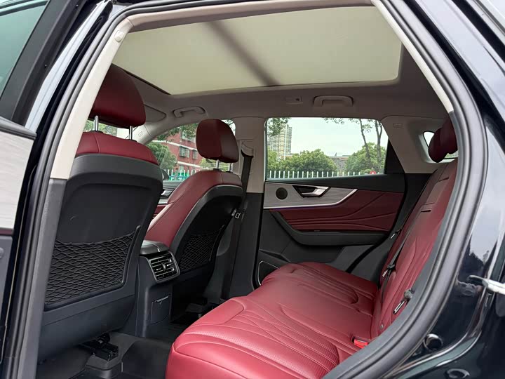 Hongqi HS5 2025 2.0 T 2 WD — фото 11