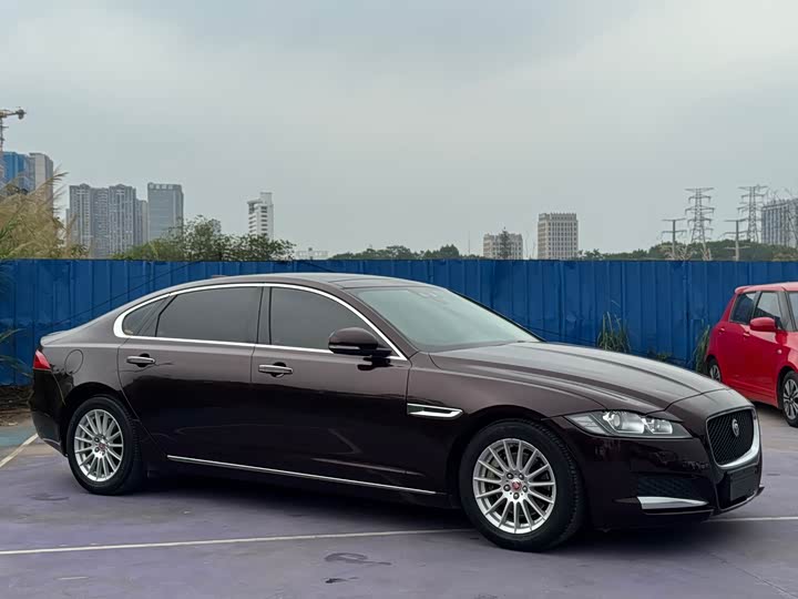 Jaguar XFL 2017 XFL 2.0 T 200 PS — фото 3