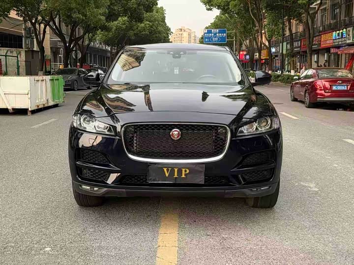 Jaguar F-PACE 2018 2.0 T 4 WDR-Sport — фото 1