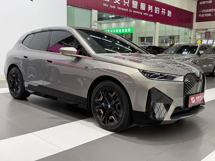 BMW i X M60 2023 M 60 — фото 3