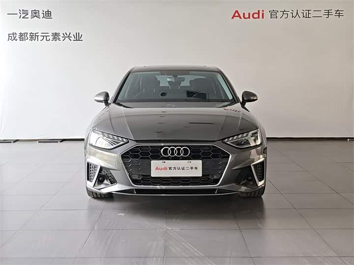 Audi A4L 2022 40 TFSI — фото 2