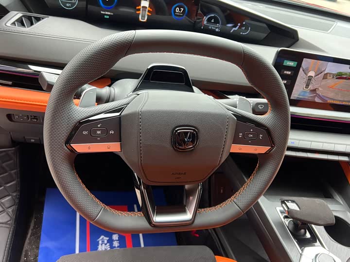 Changan UNI-V 2025 1.5 T 500 Bar — фото 22