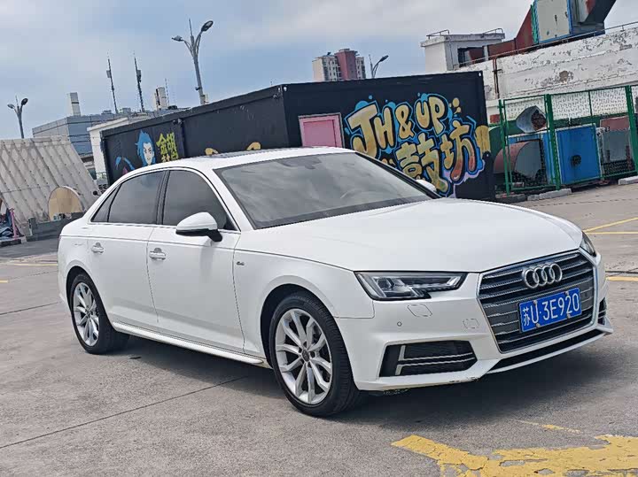 Audi A4L 2018 30 40 TFSI — фото 3