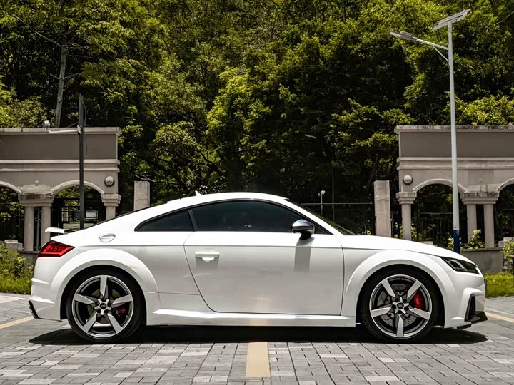 Audi TT 2017 TT RS 2.5 T Coupe — фото 4