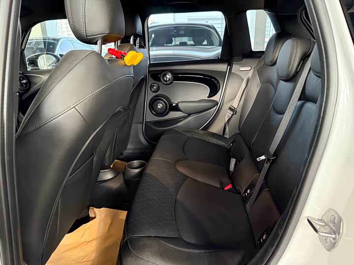 MINI Hatch — фото 11