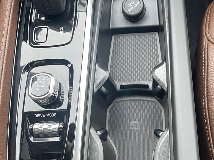 Volvo XC90 2021 B 5 7 — фото 13