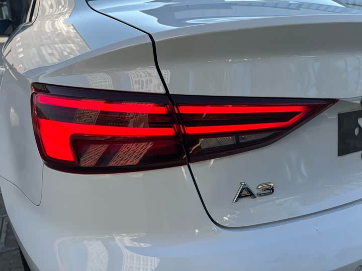 Audi A3 2020 Limousine 35 TFSI VI — фото 22