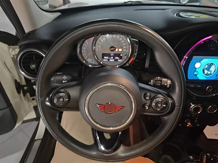 MINI Hatch — фото 11