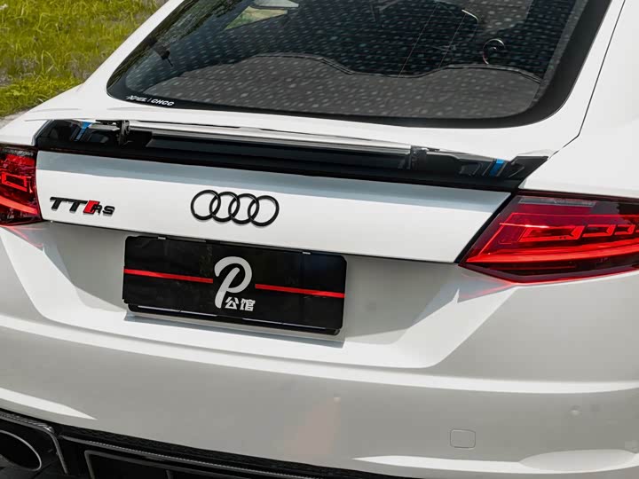 Audi TT 2017 TT RS 2.5 T Coupe — фото 11