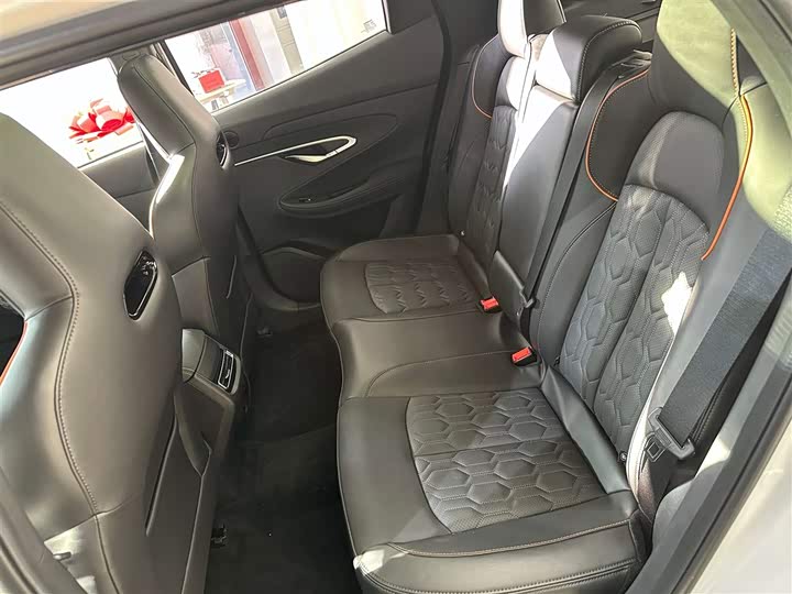 Changan UNI-T 2022 2.0 T Premium — фото 19