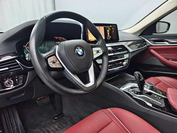 BMW 5-Series 2021 525 Li — фото 16