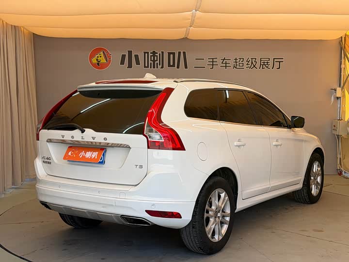 Volvo XC60 2016 T 5 — фото 21