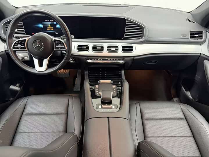 Mercedes-Benz GLE 2020 GLE 350 4 MATIC SUV Luxury — фото 4