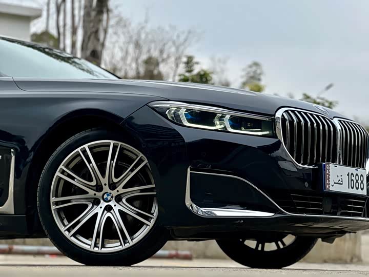 BMW 7-Series 2021 740 Li x Drive — фото 9