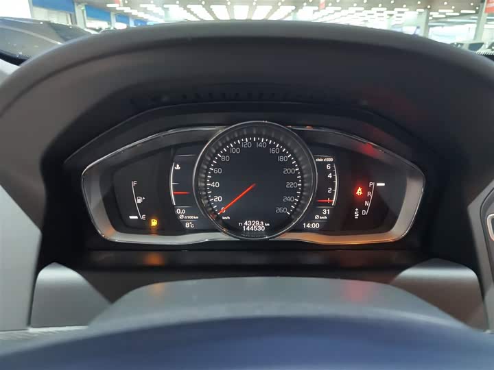 Volvo XC60 2017 T 5 AWD — фото 12