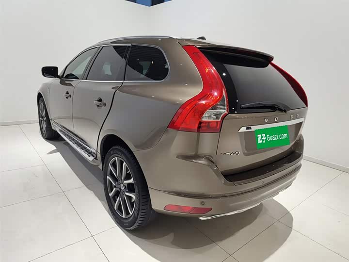 Volvo XC60 2017 T 5 AWD — фото 5
