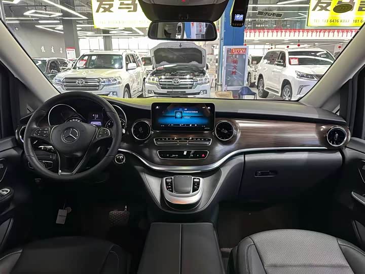 Mercedes-Benz V-Class 2021 V 260 — фото 12