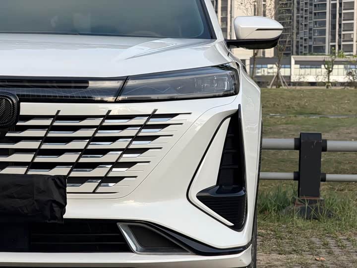 Changan CS75 PLUS 2023 1.5 T ATPremium — фото 24